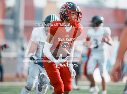 Thumbnail 1 in Twelve Bridges @ Palos Verdes (DIVISION 2–A State Final) photogallery.