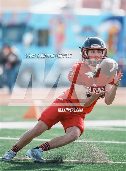 Thumbnail 3 in Twelve Bridges @ Palos Verdes (DIVISION 2–A State Final) photogallery.