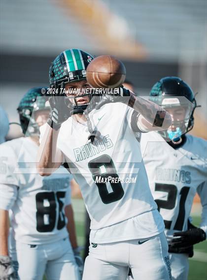 Thumbnail 1 in Twelve Bridges @ Palos Verdes (DIVISION 2–A State Final) photogallery.