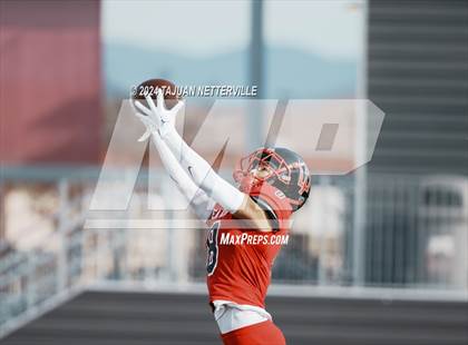 Thumbnail 3 in Twelve Bridges @ Palos Verdes (DIVISION 2–A State Final) photogallery.