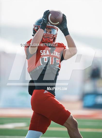 Thumbnail 2 in Twelve Bridges @ Palos Verdes (DIVISION 2–A State Final) photogallery.
