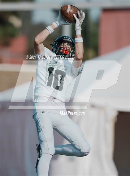 Thumbnail 2 in Twelve Bridges @ Palos Verdes (DIVISION 2–A State Final) photogallery.