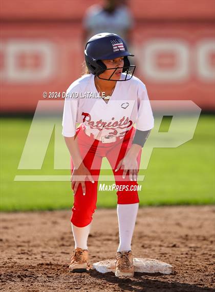 Thumbnail 1 in Northside vs. Windsor photogallery.