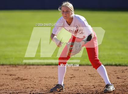 Thumbnail 3 in Northside vs. Windsor photogallery.
