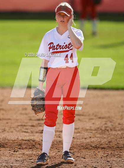 Thumbnail 3 in Northside vs. Windsor photogallery.