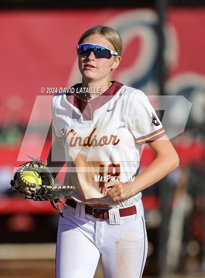Thumbnail 3 in Northside vs. Windsor photogallery.