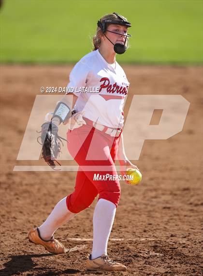 Thumbnail 2 in Northside vs. Windsor photogallery.