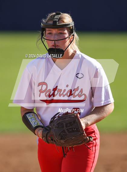 Thumbnail 2 in Northside vs. Windsor photogallery.