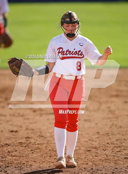 Thumbnail 2 in Northside vs. Windsor photogallery.