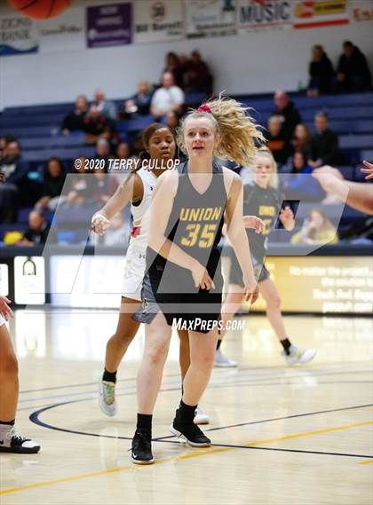 Thumbnail 3 in Union vs. Judge Memorial(UHSAA 3A 2nd Round Playoff) photogallery.