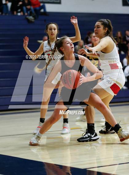 Thumbnail 2 in Union vs. Judge Memorial(UHSAA 3A 2nd Round Playoff) photogallery.