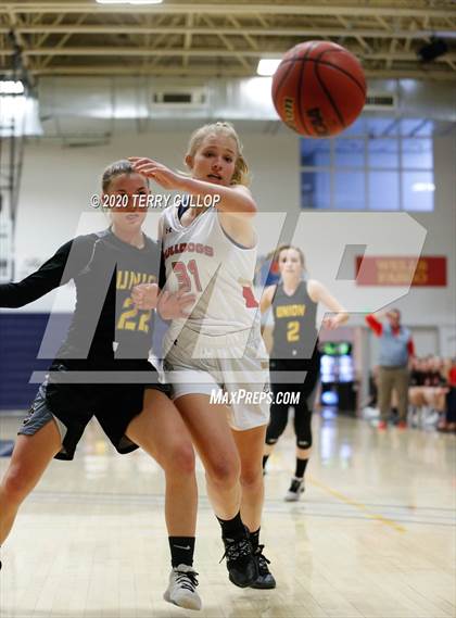 Thumbnail 2 in Union vs. Judge Memorial(UHSAA 3A 2nd Round Playoff) photogallery.
