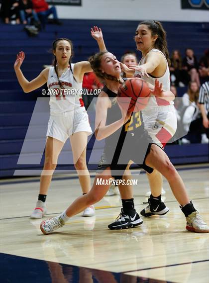 Thumbnail 3 in Union vs. Judge Memorial(UHSAA 3A 2nd Round Playoff) photogallery.