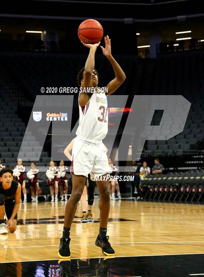 Thumbnail 3 in Whitney vs Del Oro @ Golden 1 Center photogallery.