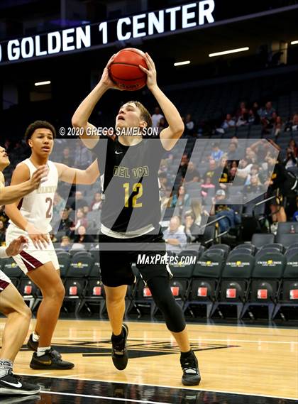 Thumbnail 3 in Whitney vs Del Oro @ Golden 1 Center photogallery.