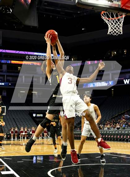 Thumbnail 3 in Whitney vs Del Oro @ Golden 1 Center photogallery.
