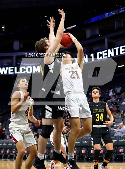 Thumbnail 3 in Whitney vs Del Oro @ Golden 1 Center photogallery.