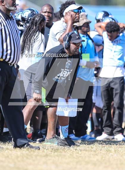 Thumbnail 3 in Raines @ Ribault photogallery.