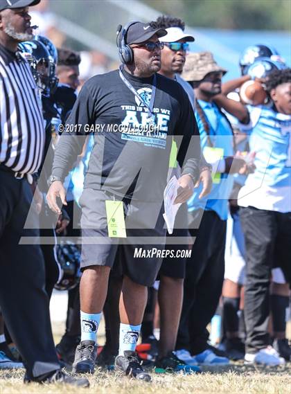 Thumbnail 1 in Raines @ Ribault photogallery.