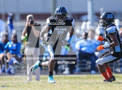 Thumbnail 2 in Raines @ Ribault photogallery.