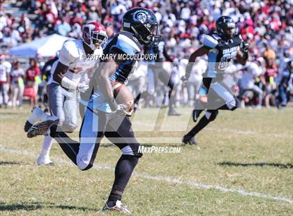 Thumbnail 1 in Raines @ Ribault photogallery.