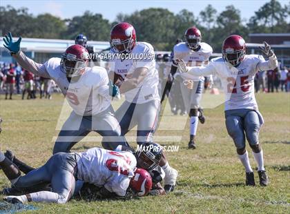 Thumbnail 2 in Raines @ Ribault photogallery.