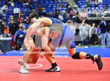 Thumbnail 3 in UIL State Championships - 6A 160lb Final photogallery.