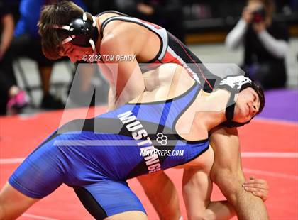 Thumbnail 1 in UIL State Championships - 6A 160lb Final photogallery.