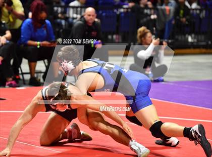 Thumbnail 3 in UIL State Championships - 6A 160lb Final photogallery.