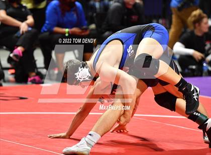 Thumbnail 2 in UIL State Championships - 6A 160lb Final photogallery.