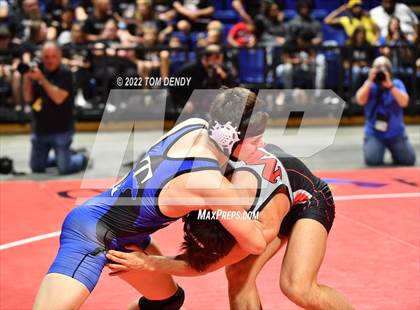 Thumbnail 2 in UIL State Championships - 6A 160lb Final photogallery.