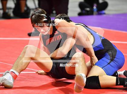 Thumbnail 2 in UIL State Championships - 6A 160lb Final photogallery.