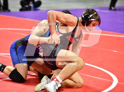 Thumbnail 2 in UIL State Championships - 6A 160lb Final photogallery.