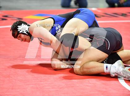 Thumbnail 2 in UIL State Championships - 6A 160lb Final photogallery.