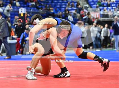 Thumbnail 2 in UIL State Championships - 6A 160lb Final photogallery.