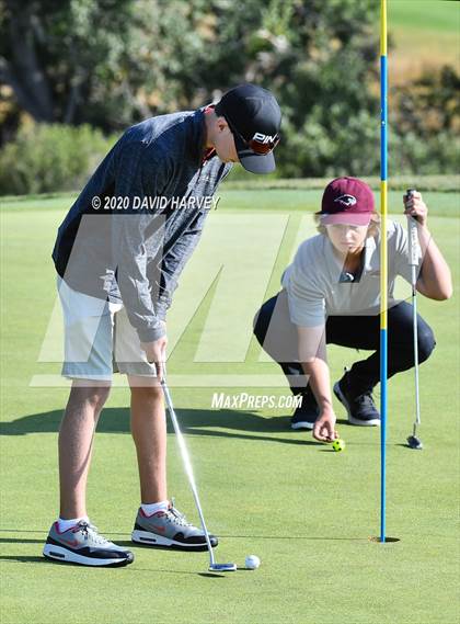 Thumbnail 1 in Boys Golf Green Mountain Invitatioal photogallery.