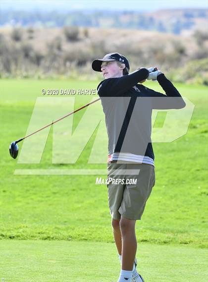 Thumbnail 3 in Boys Golf Green Mountain Invitatioal photogallery.