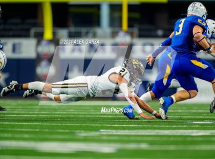 Thumbnail 3 in Whiteface vs. Gordon (UIL 1A Division I Football Final) photogallery.