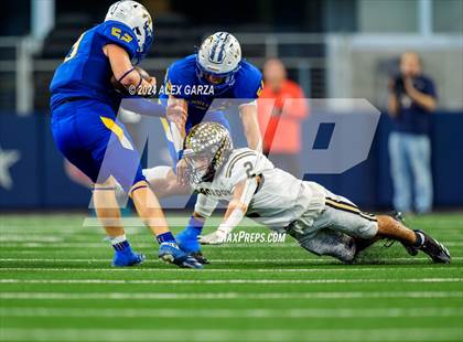 Thumbnail 2 in Whiteface vs. Gordon (UIL 1A Division I Football Final) photogallery.