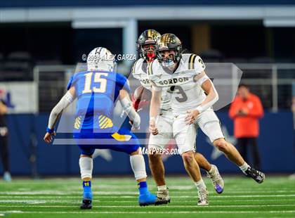 Thumbnail 1 in Whiteface vs. Gordon (UIL 1A Division I Football Final) photogallery.