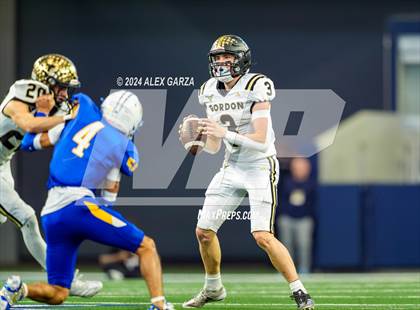 Thumbnail 1 in Whiteface vs. Gordon (UIL 1A Division I Football Final) photogallery.