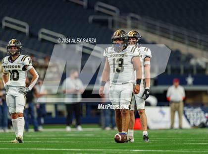 Thumbnail 1 in Whiteface vs. Gordon (UIL 1A Division I Football Final) photogallery.