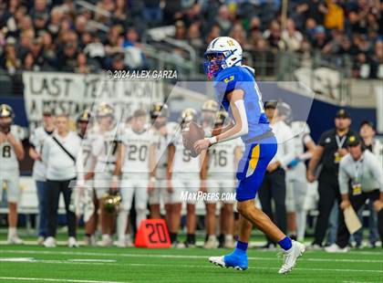 Thumbnail 1 in Whiteface vs. Gordon (UIL 1A Division I Football Final) photogallery.