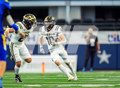 Thumbnail 3 in Whiteface vs. Gordon (UIL 1A Division I Football Final) photogallery.