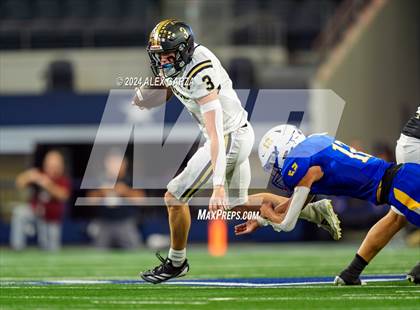 Thumbnail 2 in Whiteface vs. Gordon (UIL 1A Division I Football Final) photogallery.