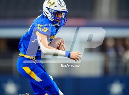 Thumbnail 1 in Whiteface vs. Gordon (UIL 1A Division I Football Final) photogallery.