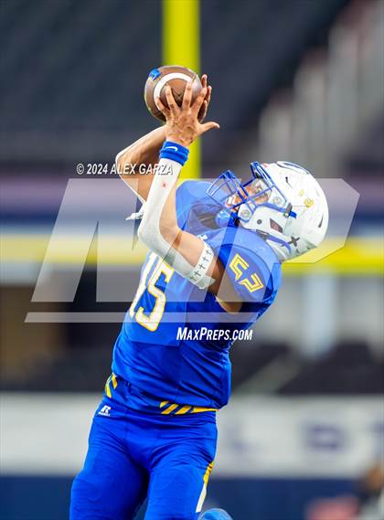 Thumbnail 1 in Whiteface vs. Gordon (UIL 1A Division I Football Final) photogallery.
