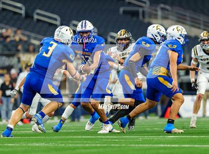 Thumbnail 2 in Whiteface vs. Gordon (UIL 1A Division I Football Final) photogallery.