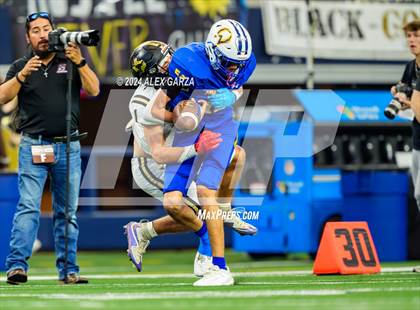 Thumbnail 2 in Whiteface vs. Gordon (UIL 1A Division I Football Final) photogallery.