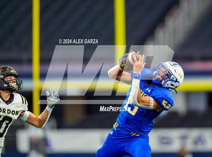 Thumbnail 3 in Whiteface vs. Gordon (UIL 1A Division I Football Final) photogallery.